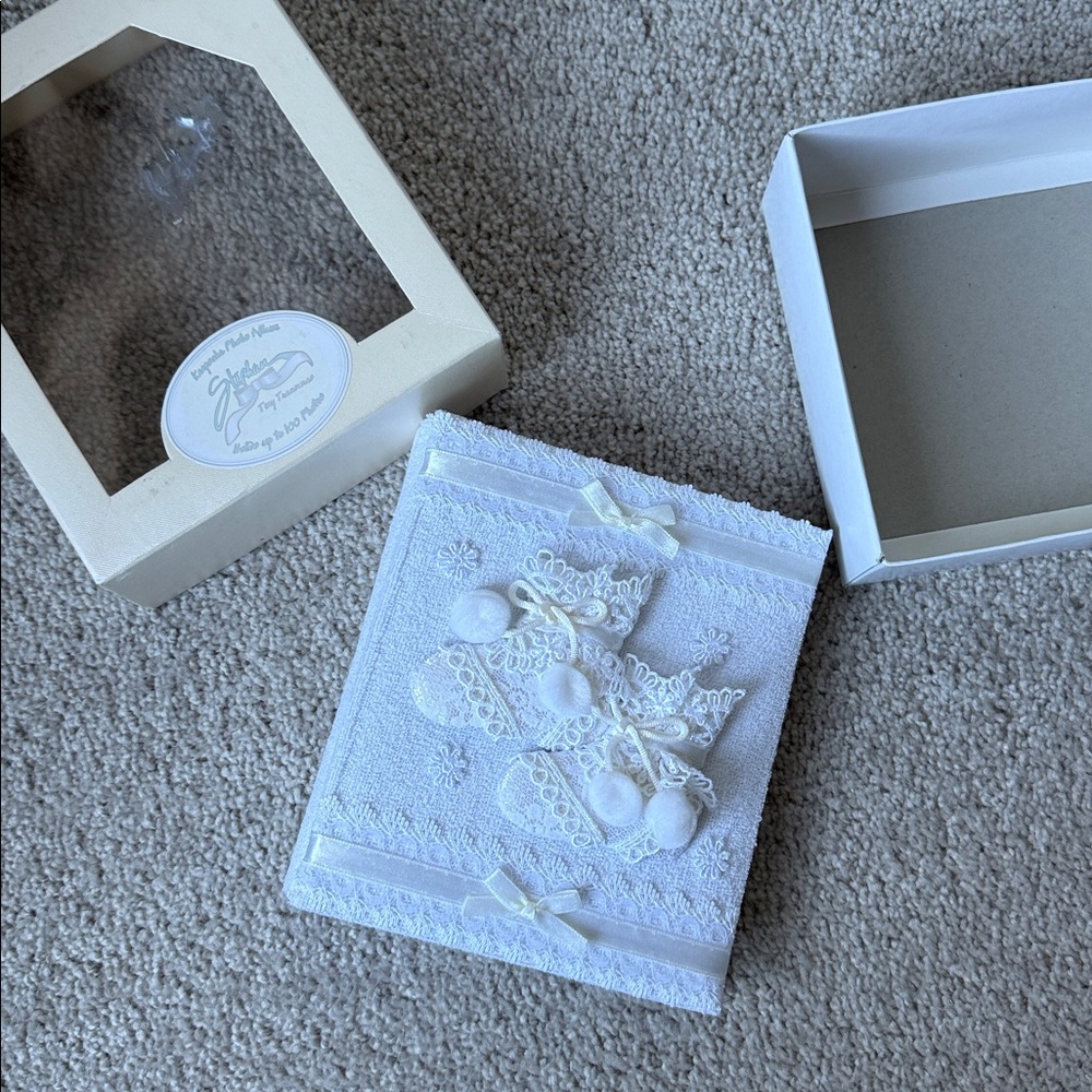White Lace Embellished Photo Album - Vintage Tiny Treasures